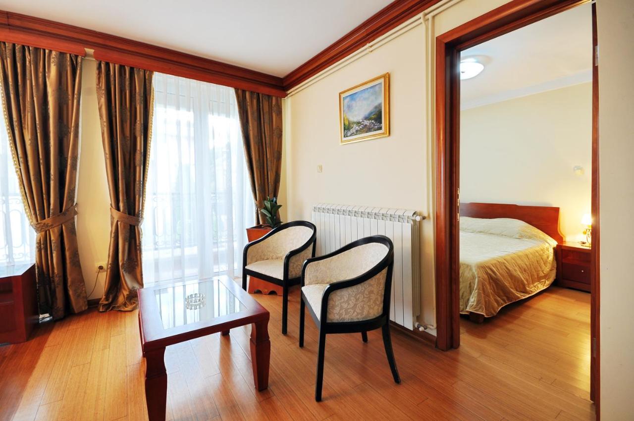 Sunny Hill Apartments & Aqua Park Vrnjačka Banja Dış mekan fotoğraf