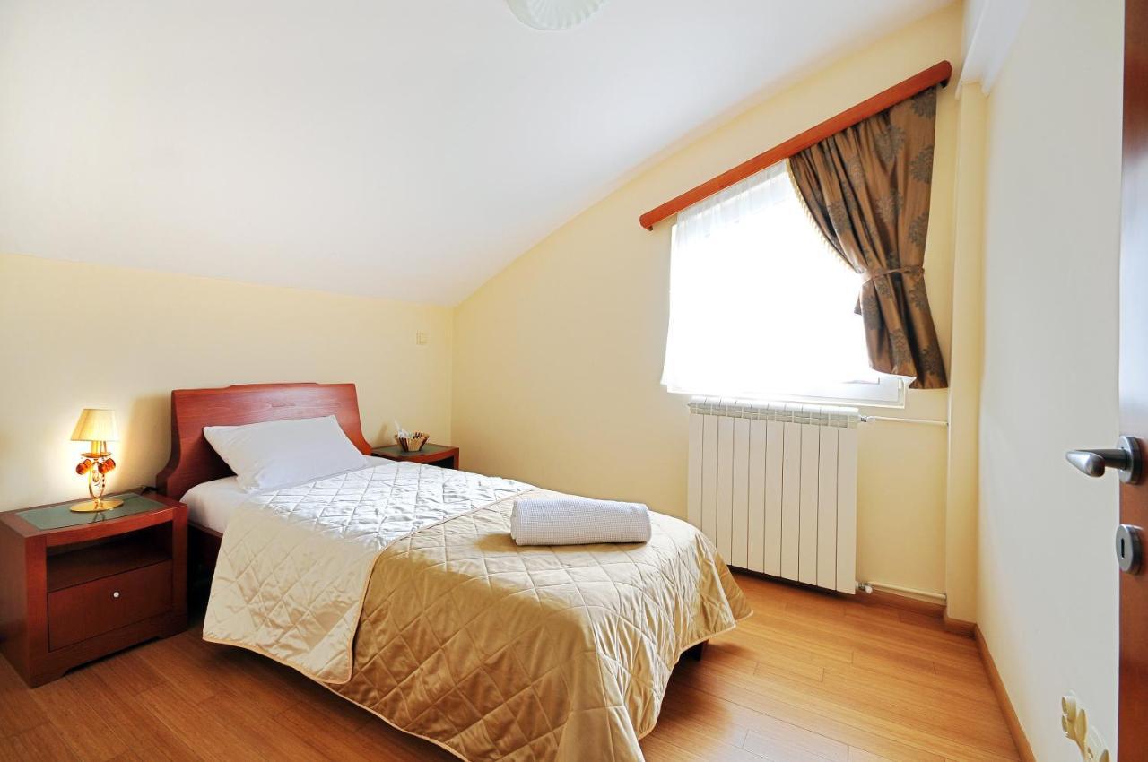 Sunny Hill Apartments & Aqua Park Vrnjačka Banja Dış mekan fotoğraf