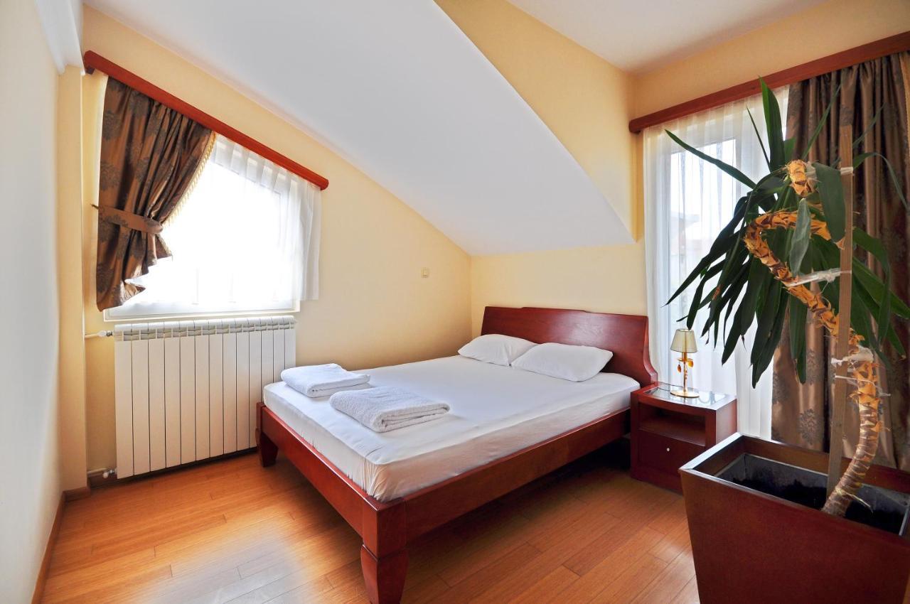 Sunny Hill Apartments & Aqua Park Vrnjačka Banja Dış mekan fotoğraf