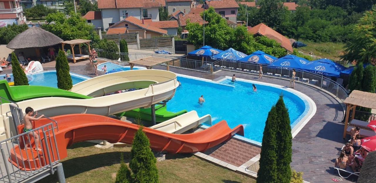 Sunny Hill Apartments & Aqua Park Vrnjačka Banja Dış mekan fotoğraf