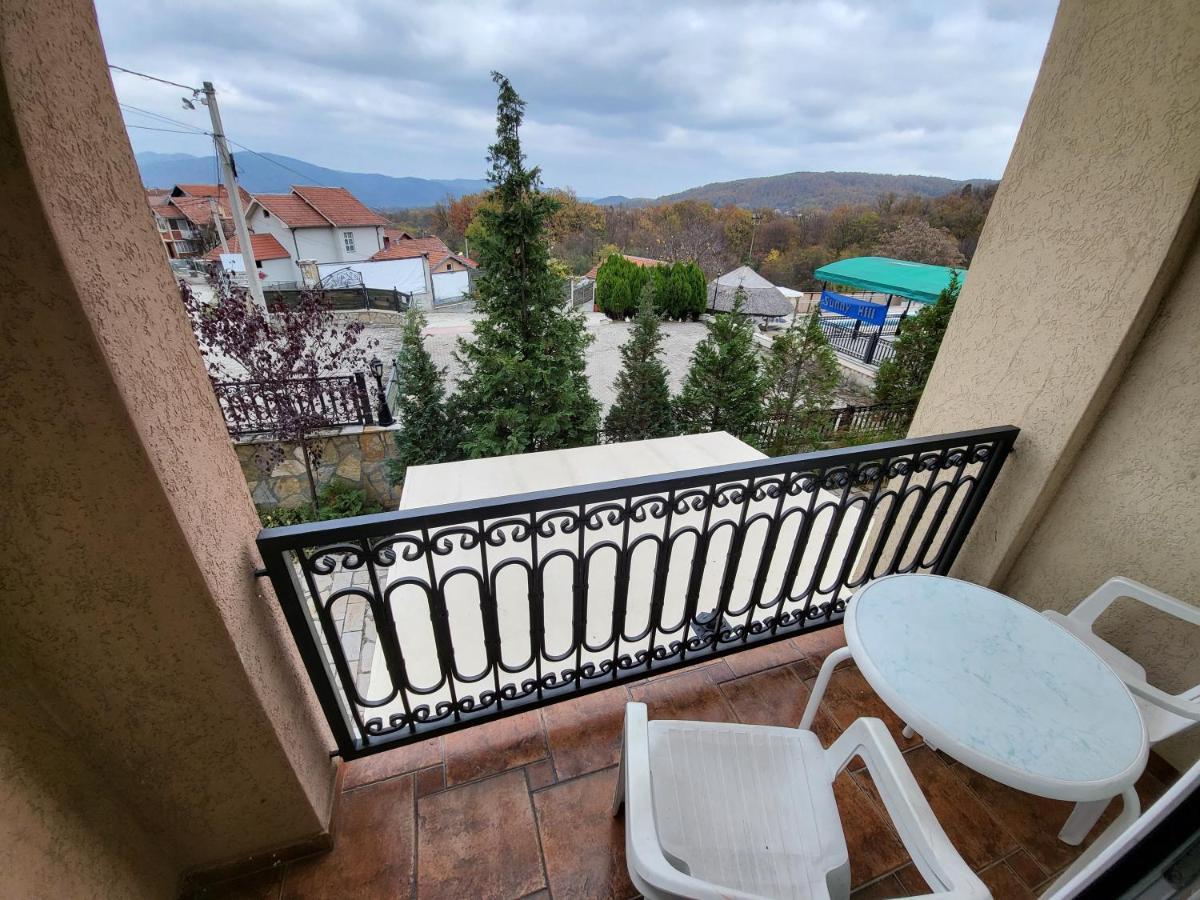 Sunny Hill Apartments & Aqua Park Vrnjačka Banja Dış mekan fotoğraf