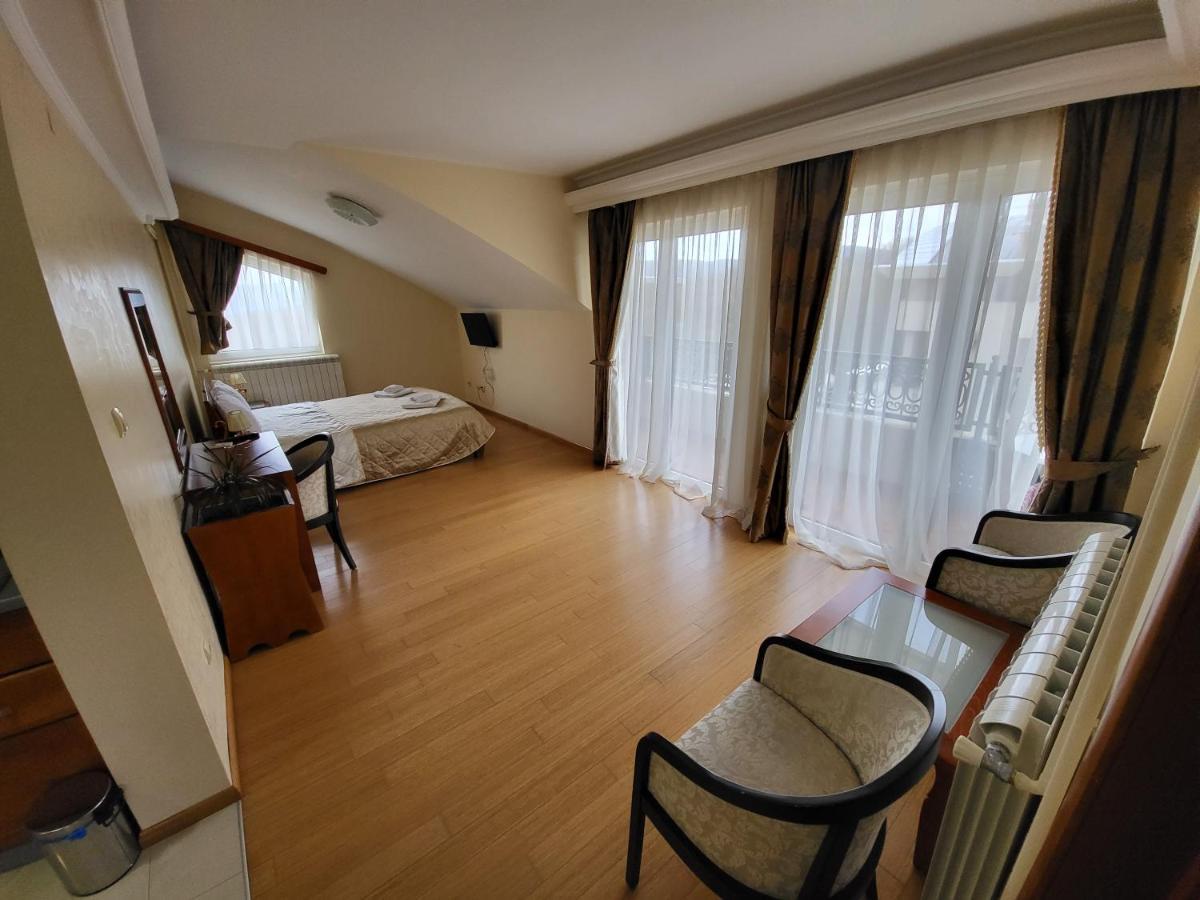 Sunny Hill Apartments & Aqua Park Vrnjačka Banja Dış mekan fotoğraf