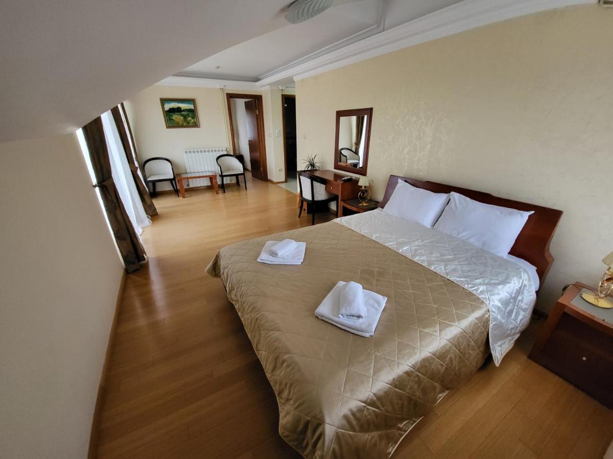 Sunny Hill Apartments & Aqua Park Vrnjačka Banja Dış mekan fotoğraf