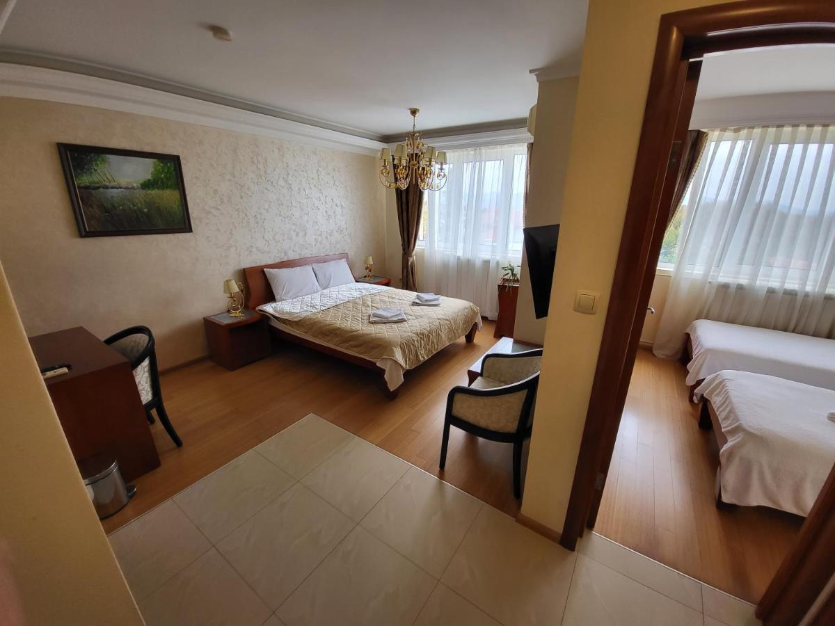 Sunny Hill Apartments & Aqua Park Vrnjačka Banja Dış mekan fotoğraf