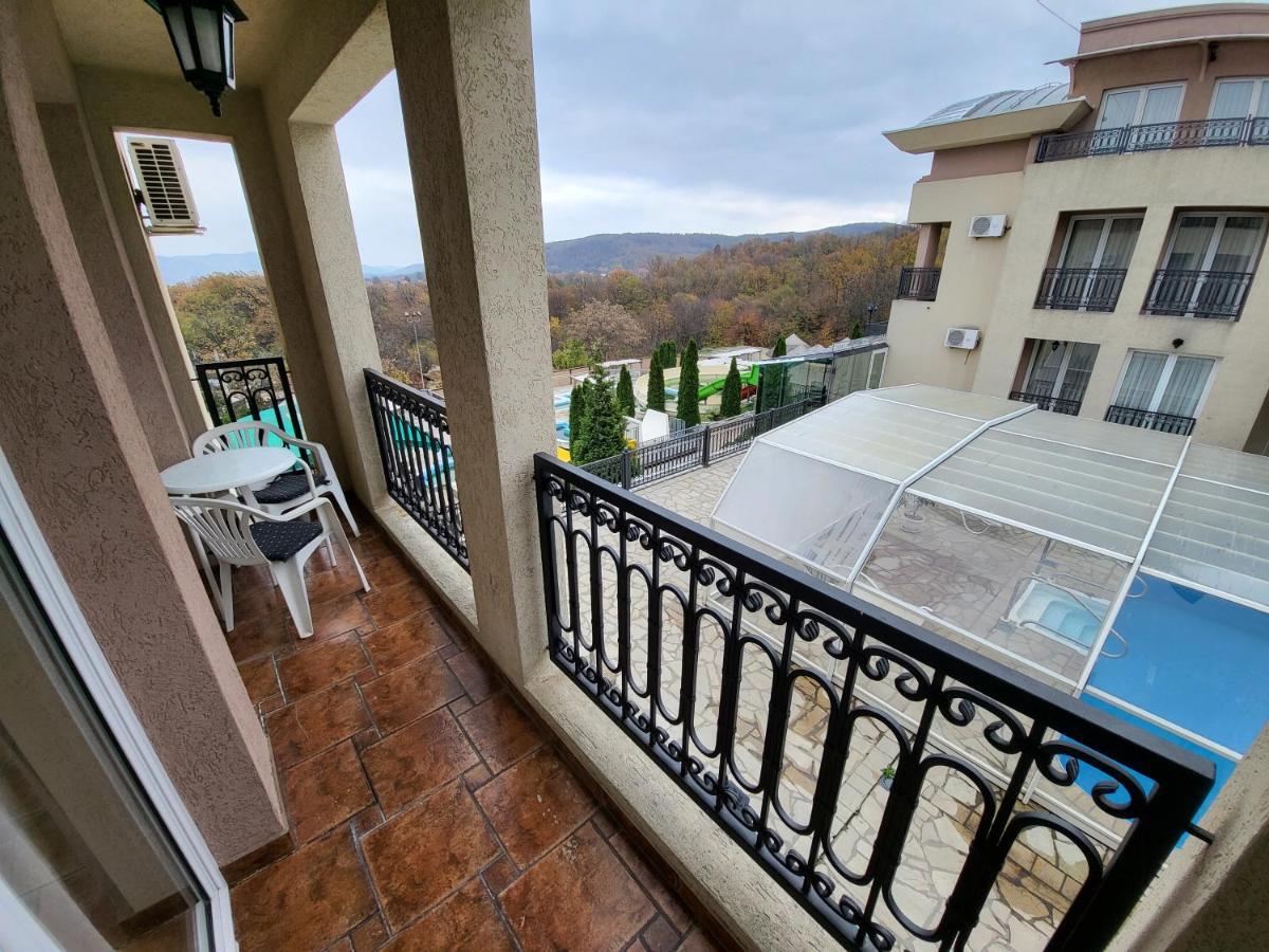 Sunny Hill Apartments & Aqua Park Vrnjačka Banja Dış mekan fotoğraf