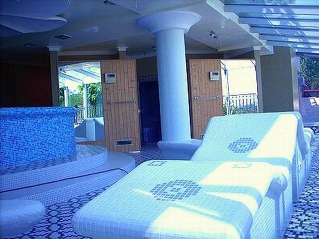 Sunny Hill Apartments & Aqua Park Vrnjačka Banja Dış mekan fotoğraf